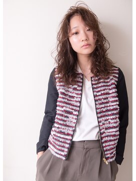 オーガスト ヘア ネイル(AUGUST hair nail) くせ毛をいかしたパーマスタイル