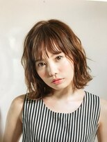 プルースラウンジ(Plus Lounge) 外ハネミディアムレイヤー30代40代50代