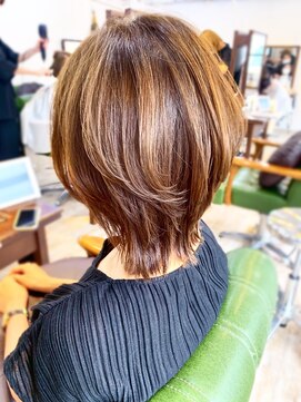 マリアバイアフロート(Maria by AFLOAT) くびれミディ 似合わせカットのウルフ 透明感カラー