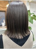 カーキグレージュ