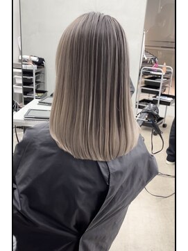 サイン 表参道(SIGN) 【バレイヤージュカラー】  [ケアブリーチ/表参道]