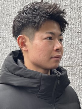 フイ 代々木(Hui) メンズ/アップバング/ツーブロックマッシュ/束感ショート/波巻き