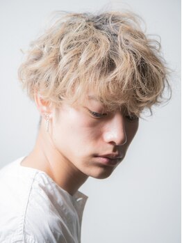 ヘアーズ ベリー 下大利店(hairs BERRY)の写真/【駅近/月曜営業/予約なしOK】予約なしでもOKで通いやすさ◎[カット¥2530]高い技術をもったstylistにお任せ