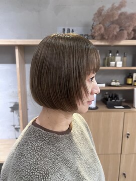 アッシェオレン(Ashe oleng) otona  ハイトーンベージュならオフィスも○