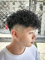 フジヤマ バーバー ショップ(FUJIYAMA BARBER SHOP)&nbsp;スペインカール/スキンフェード