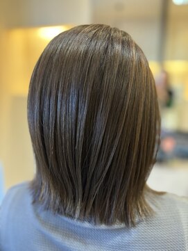 シエスタ Siesta ミディアムボブ