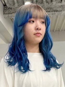 ウィコ 新宿(WICO) ブルーグラデーション[新宿駅/ワンレン/ダブルカラー/小顔]