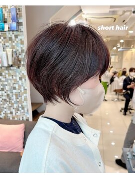 ネオリーブアイム 横浜西口店(Neolive aim) フェザーショート耳掛けひし形小顔丸みショートボブ【近藤】横浜
