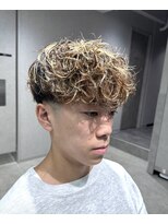 テクト バイアッシュ 吉祥寺店(Tect by Ash)&nbsp;海外風スペインカールフリンジカットテーパーフェード