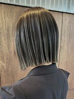 ノード(NODE)&nbsp;栄ハイライト透明感耳掛けボブ