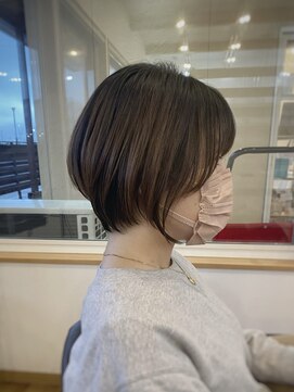 コモレビ(komorebi) 【山本智文】ゆとり丸みショートカット