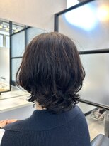 ファイブ ノーヴル カラット(5 Noble ct.)&nbsp;【加藤】ミディアムウルフ× コテ巻き風パーマ