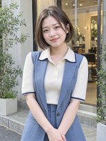 ラナ(LaNA)&nbsp;耳かけで軽やかにまとまる艶ブラウンボブ