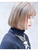 ホワイトグレージュ　ボブ　透明感ハイトーン　大須