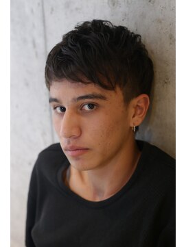 スリー(three.) 【three./スリー】2ブロックショート（北浜/淀屋橋）