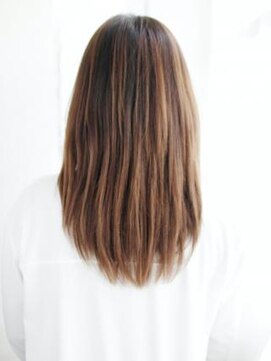 ヘアメイク ナル(hair make nalu) 透け感バングのナチュラルレイヤー