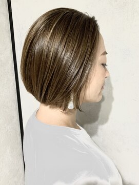 セシルヘアー(CECIL hair) 大人女性におすすめ！悪目立ちしない極細ハイライト