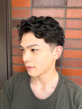 銀座マツナガ 神田店 メンズ無造作フェード束感ツイストスパイラルショートストリート