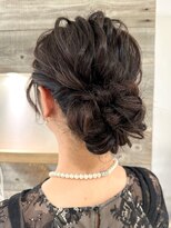 結婚式パーティヘアゆるふわシニヨンアレンジ【肥田亜沙美】
