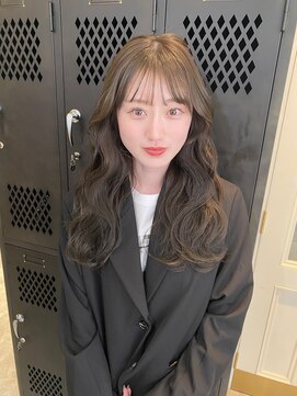 シキ(SIKI) オリーブベージュとレイヤー