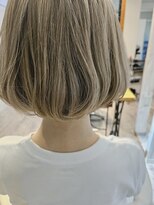 ベベ('BEBE)&nbsp;ボブ ハイトーン ベージュ