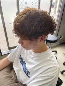 ジーナ 天神(Zina) 波巻きスパイラル/波打ちパーマ