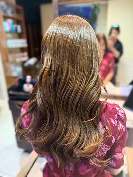 ヘアリゾート粋 ティガ 池袋店(tiga) 艶髪ウェーブ/髪質改善/透明感カラー/ミルクティー