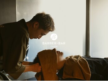 バーバーバー 都賀(BARBER-BAR)の写真/【駐車場完備】「10年後の髪」を考えた筋膜リリースでコリをほぐし、血流促進◇健やかな髪を育む頭皮環境に