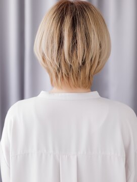 カバーヘアアンドスパ ブリス 浦和(COVER HAIR&SPA bliss) 透明感ハイトーンカラー金髪ブロンドマッシュボブZ浦和20代30代