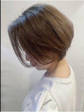 ロッカ ヘアーイノベーション(rocca hair innovation) 大人の抜け感ショートボブ ［稲毛/髪質改善］
