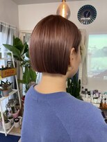 オクユキ(OKUYUKI) 艶感ピンクのコンパクトミニボブ