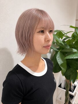 ラニ(Lani) ☆レディース×ヘーゼルピンク×切りっぱなしボブ☆