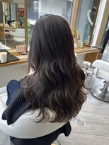 アヴァンス 広島本通店(AVANCE.) オリーブグレージュ