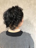 バース プレイス(BIRTH PLACE)&nbsp;アシメボブでのフィッシュボーンフルアップ☆