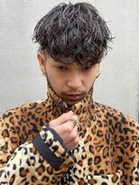 フィフス(fifth) ツイストスパイラルパーマセンターパートツーブロックメンズヘア