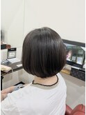 大人女性のショートボブ