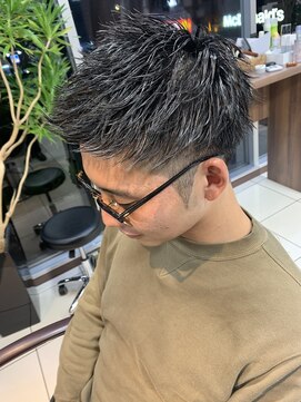 ヘアークリアー 獨協大学前店 ブラックアッシュバング