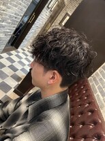 ミリオンバックス 御徒町店(Million Backs)&nbsp;波巻きパーマ/束感ショート/スパイラルパーマ<理容室>[メンズ]