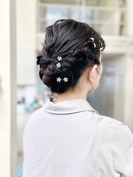 ティーズヘアイナガキイヴピアジェ ネジリ編み＿まとめ髪＿ヘアセット