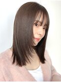鎖骨下でぱつっとカット♪レイヤーでおしゃれに◎