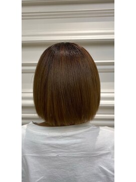 ギンザ ル グラン(JEAN CLAUDE BIGUINE GINZA Le Grand) うるツヤボブ/髪質改善/酸熱トリートメント/同時カラー