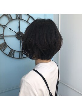 サンクチュアリー 千里山(Sanctuary) ショートボブスタイル