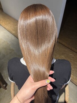 セブンベルベット(7 Velvet) ミルクティーブラウン【円口睦】