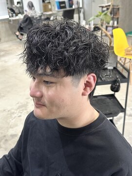 ラック(LUCK) ツイストスパイラル/シャドウパーマ/フェザーパーマ