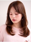 ミディアム/レイヤーカット/顔周りカット/ベージュ/透明感カラー
