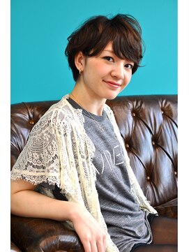 クラン(clan) くせ毛風マッシュポップショート