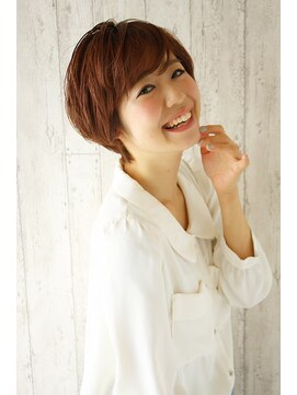 フィオーラ(Fiora) 【Fiora大森】シンプル×前下がりショート