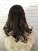 グレージュカラー