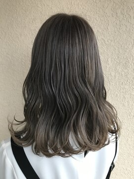 ヘアーワークス ジジ(HAIR works JIJI) 外国人の様な透明感カラー！アッシュベージュ