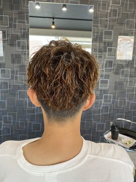 シャイン(Shine) メンズカット / メンズパーマ / ツイストパーマ